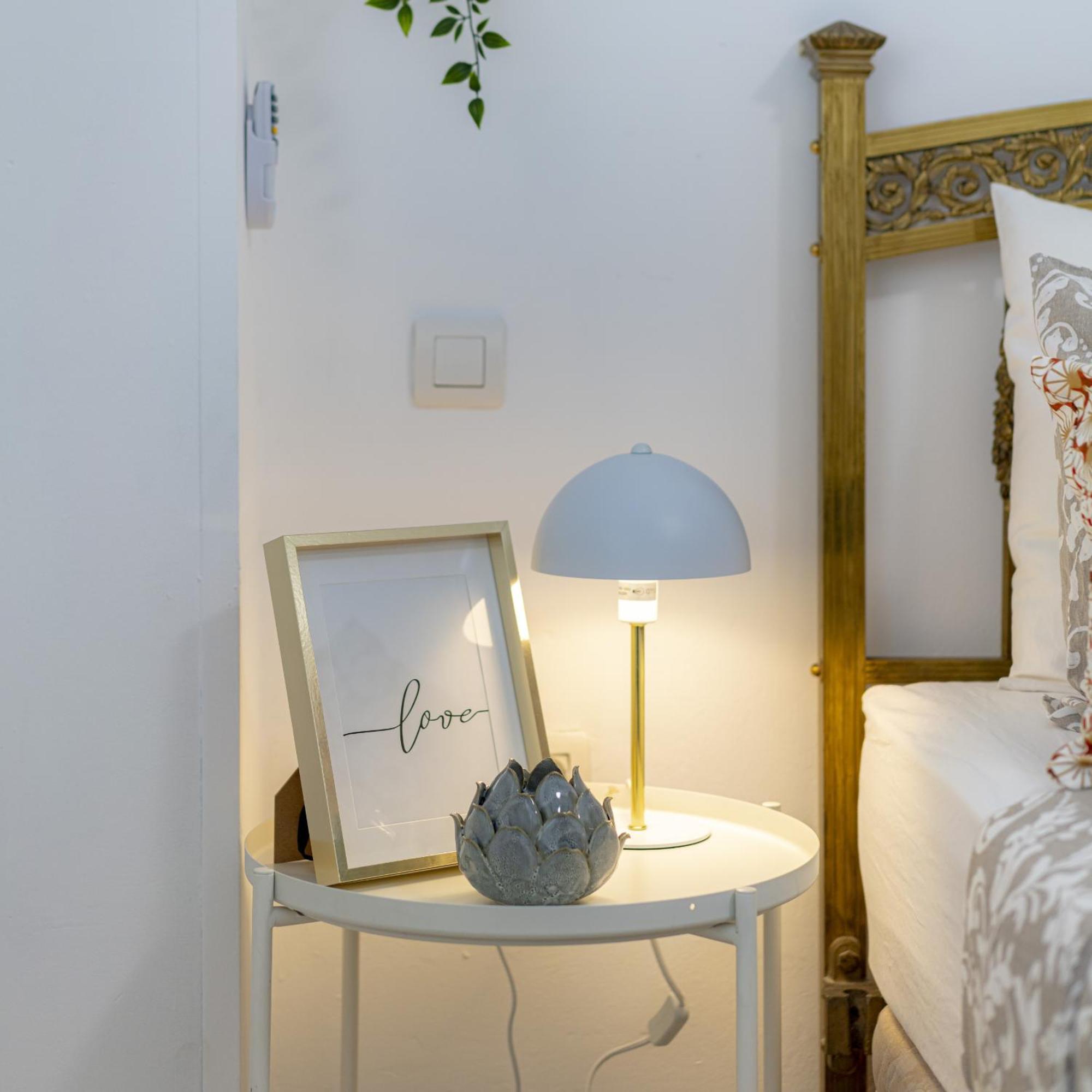 Mariana & Ganivet - Hostatel Daire Granada Oda fotoğraf